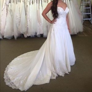 Wedding dress